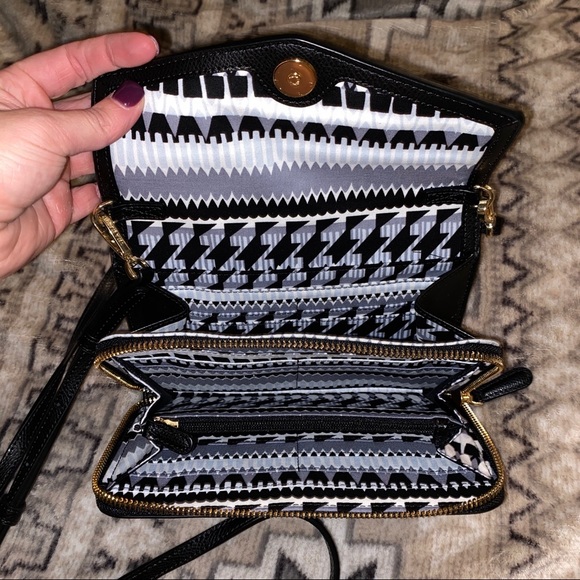 Vera Bradley all in one leather crossbody - Picture 2 of 2